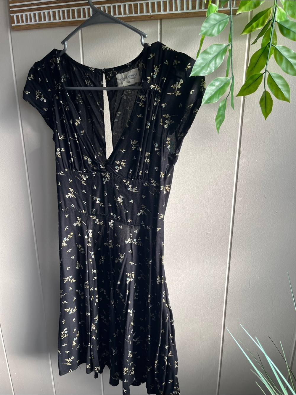 Ralph Lauren Black Floral V-Neck Women’s Dress